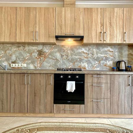 Apartpoltava Світлі Просторі Апартаменти 80М2 , 2-Окремі Кімнати, Новобудова Центр Чек Банківський Eksteriør billede