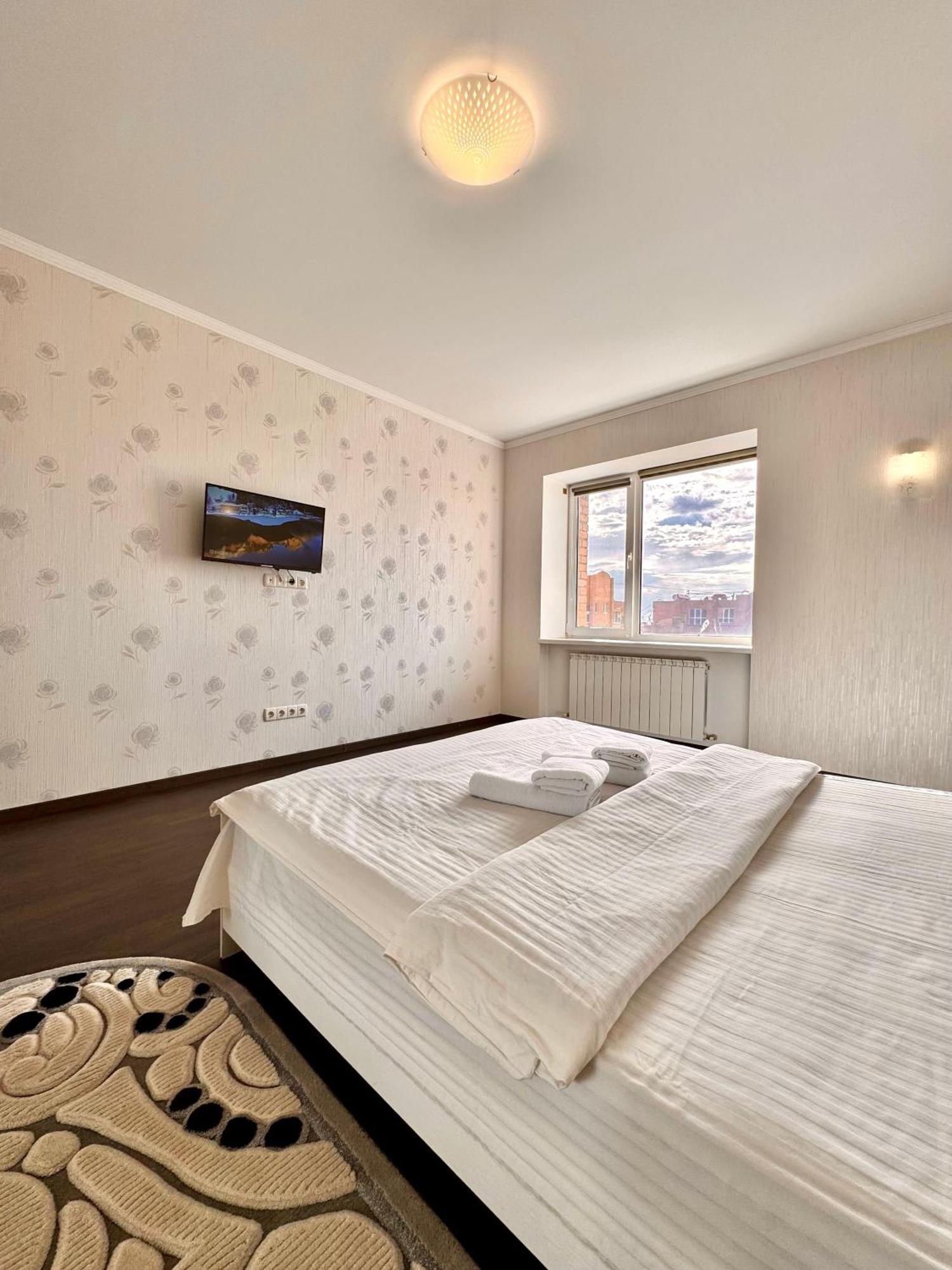 Apartpoltava Світлі Просторі Апартаменти 80М2 , 2-Окремі Кімнати, Новобудова Центр Чек Банківський Eksteriør billede